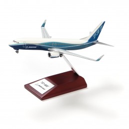 Model Boeing 737-800,...